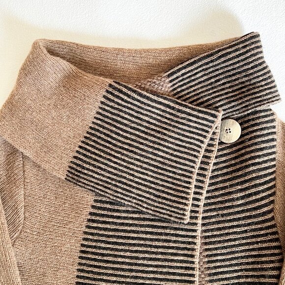 AIDA Shawl Wrap Sweater - Medium - Picture 3 of 4